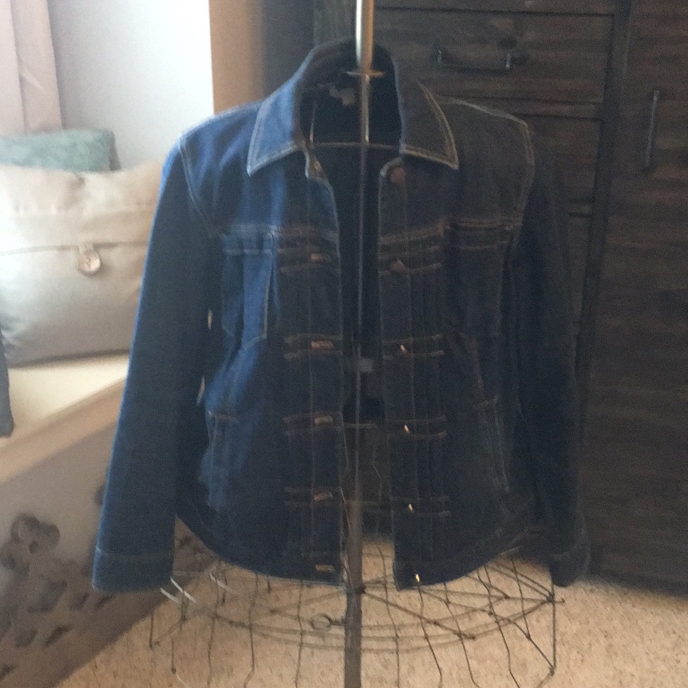 Ladies long sleeve jean jacket